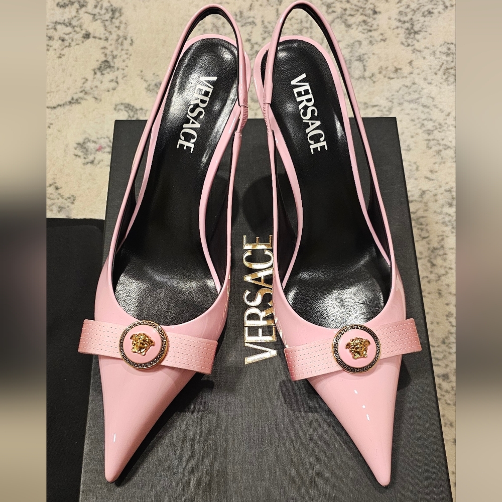 NEW Versace Women's Slip On Pointed Toe Slingback High Heel Pumps in size 39 - Picture 3 of 7